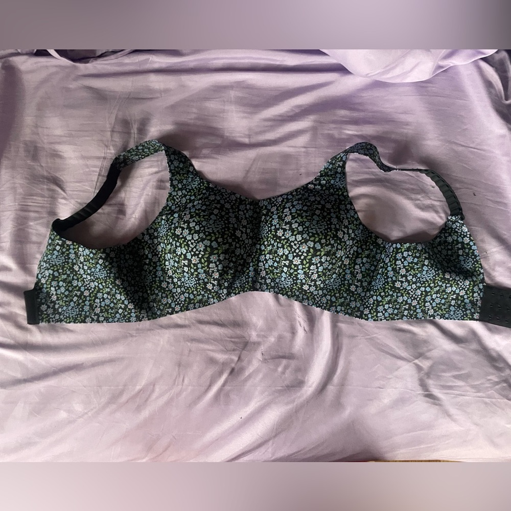 Knix Catalyst Bra